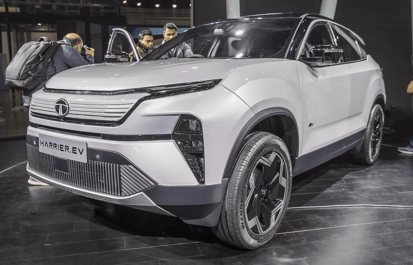 Harrier EV